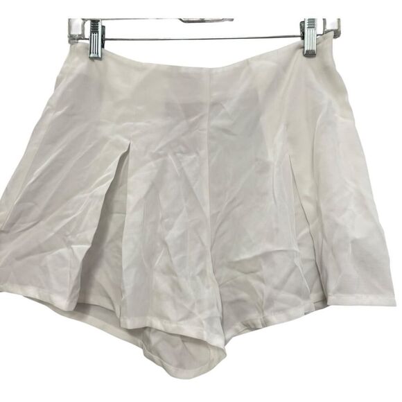 MYBEACHYSIDE White Pleated Skort - Size S - NWT - Picture 1 of 3